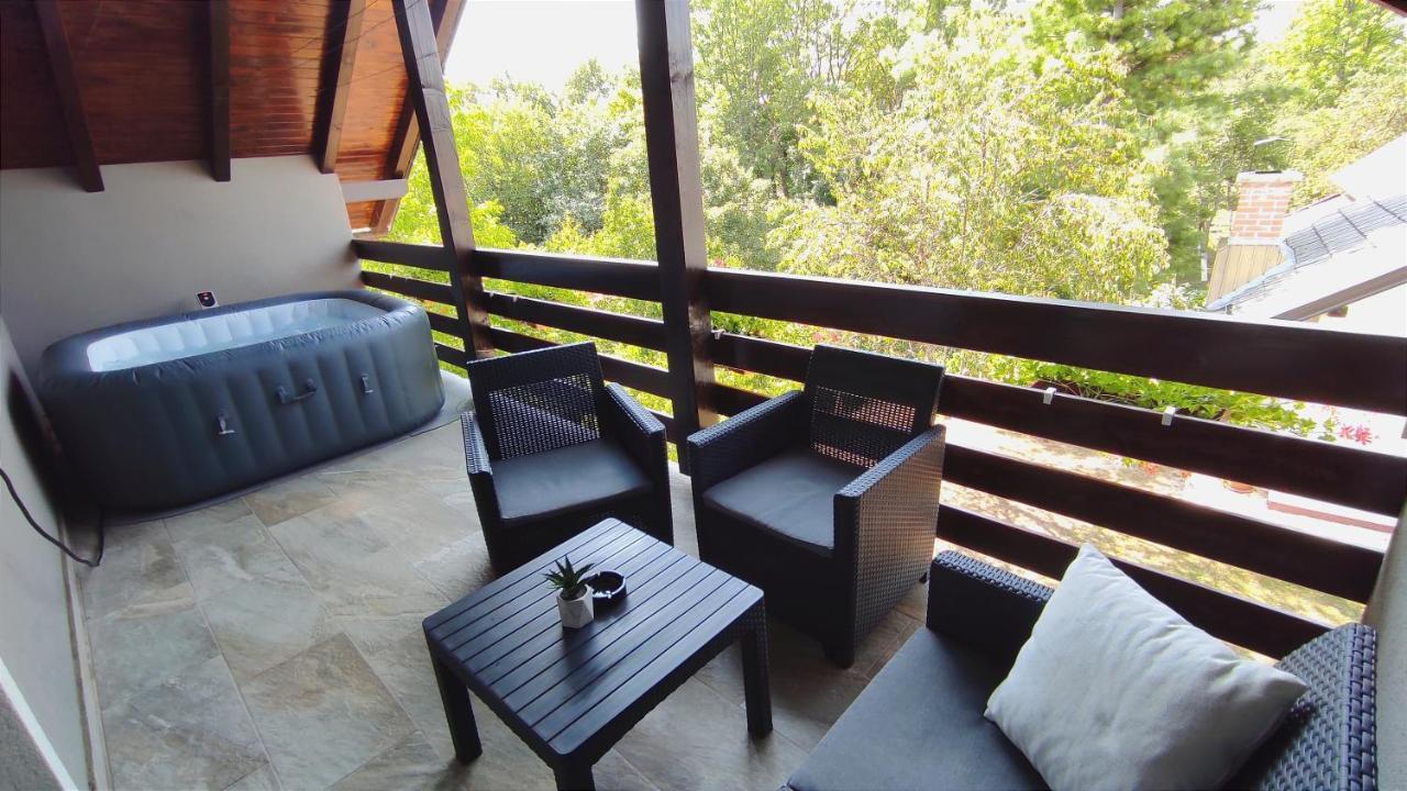 Deluxe Apartment With Jacuzzi - Patar Раковица Екстериор снимка