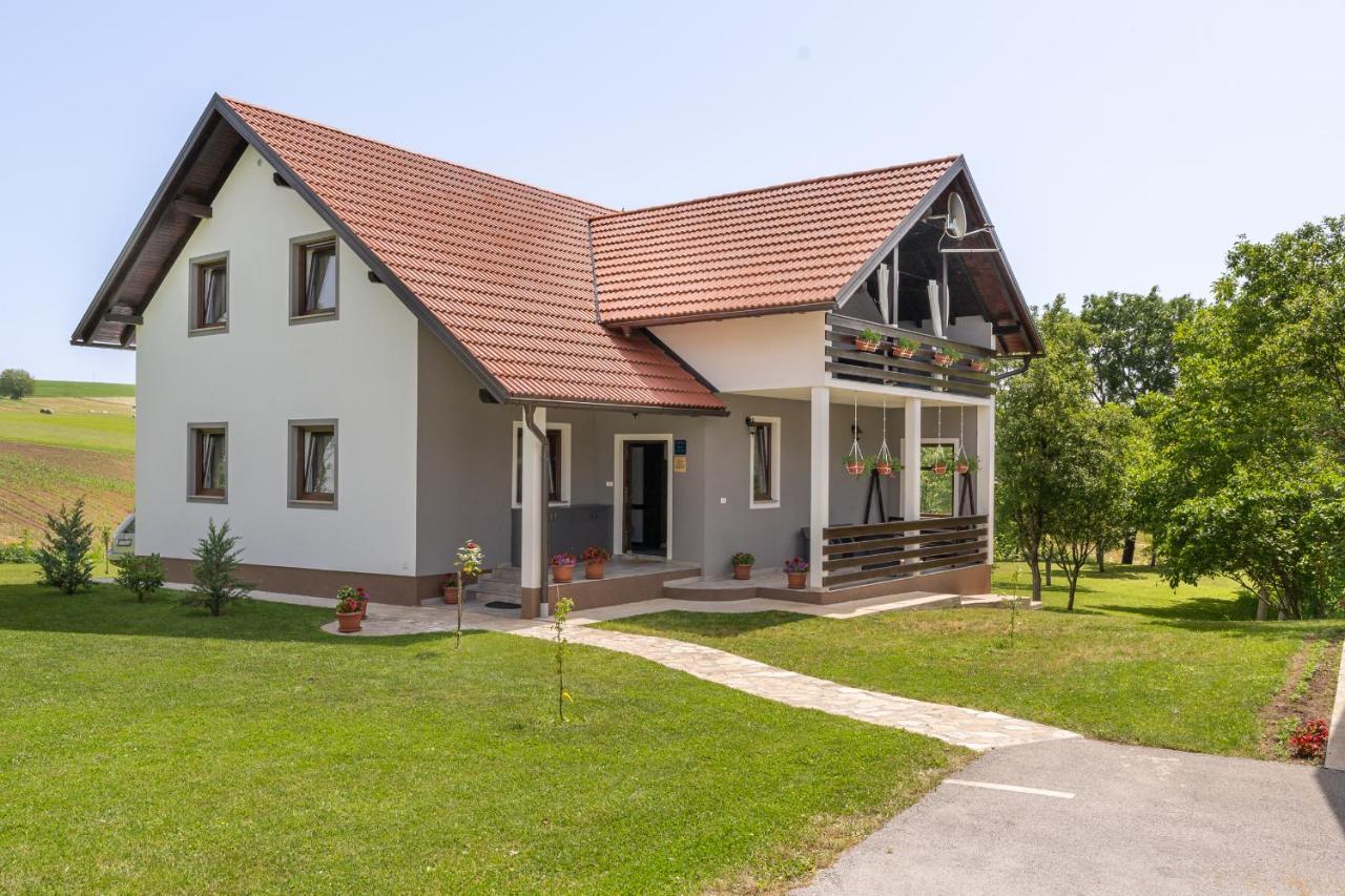 Deluxe Apartment With Jacuzzi - Patar Раковица Екстериор снимка
