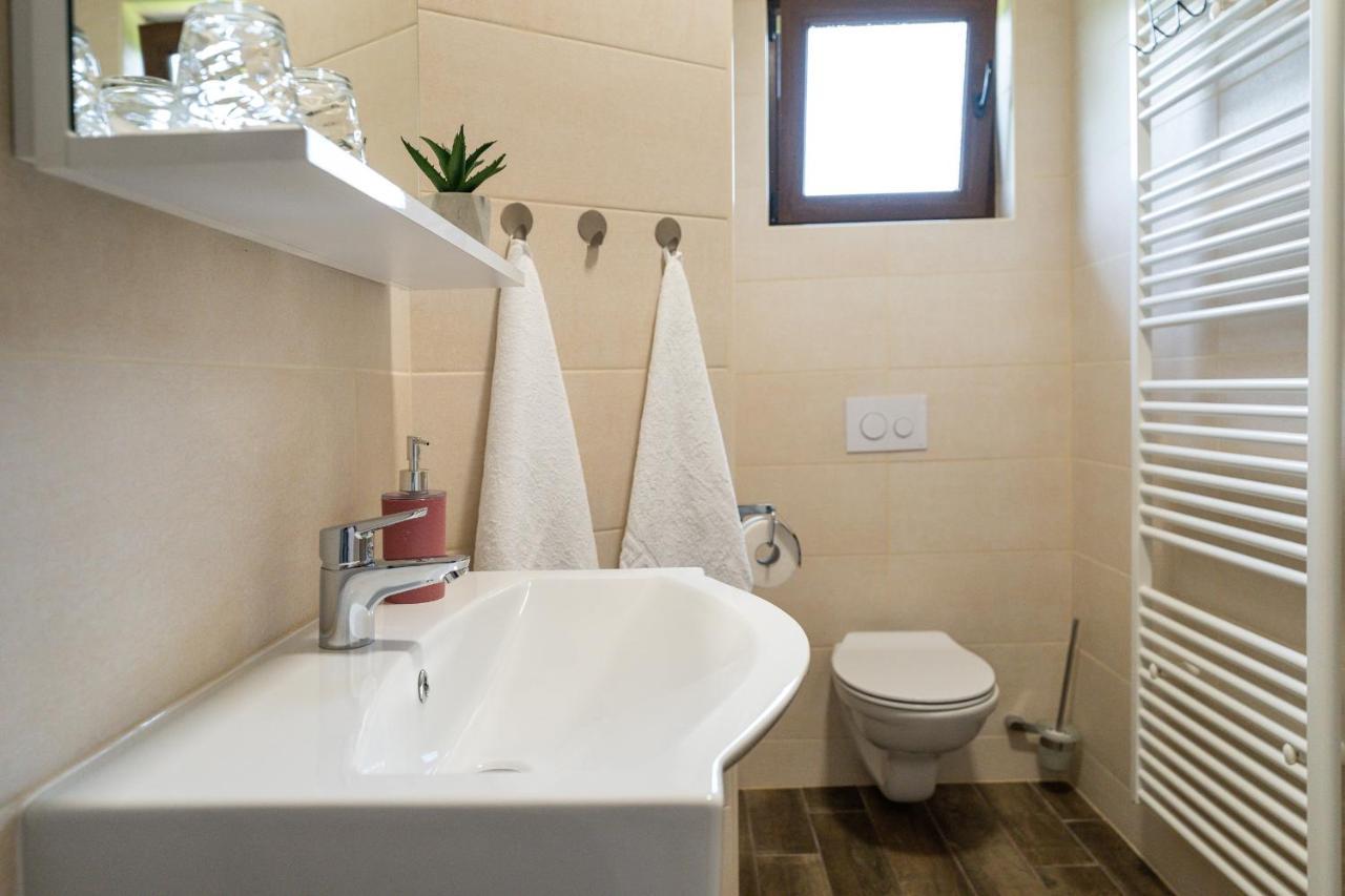 Deluxe Apartment With Jacuzzi - Patar Раковица Екстериор снимка